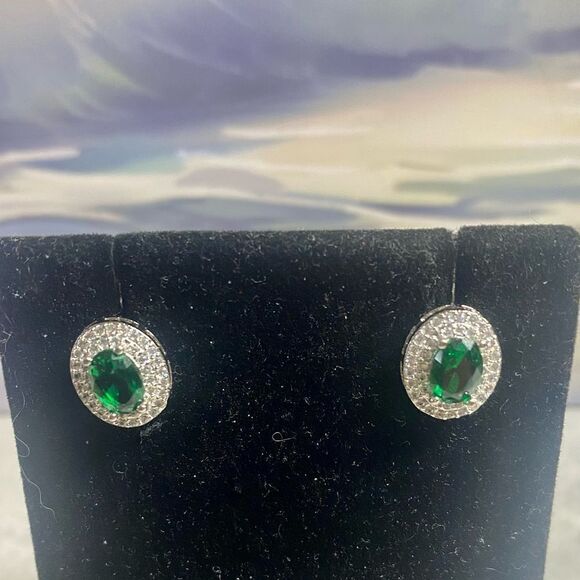 Emerald Green Halo Stud Earrings - Picture 1 of 3